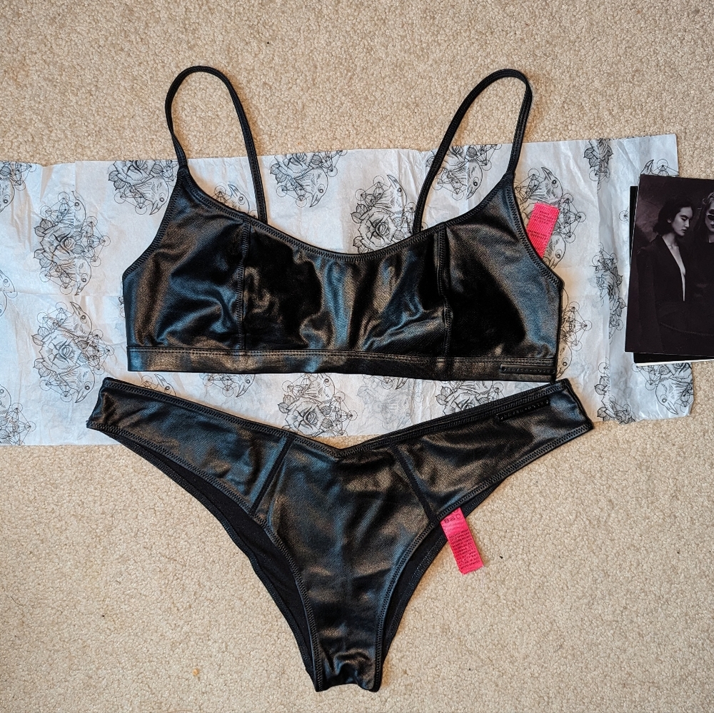 Raven and Rose Wet Look Bikini set L new